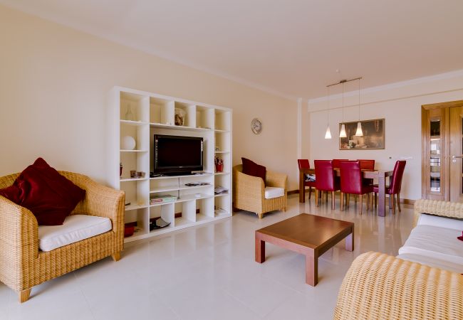 Apartamento em Vilamoura - Avelãs - Modern Apartment - Vilamoura Apartamento em Vilamoura - Avelãs - Modern Apartment - Vilamoura