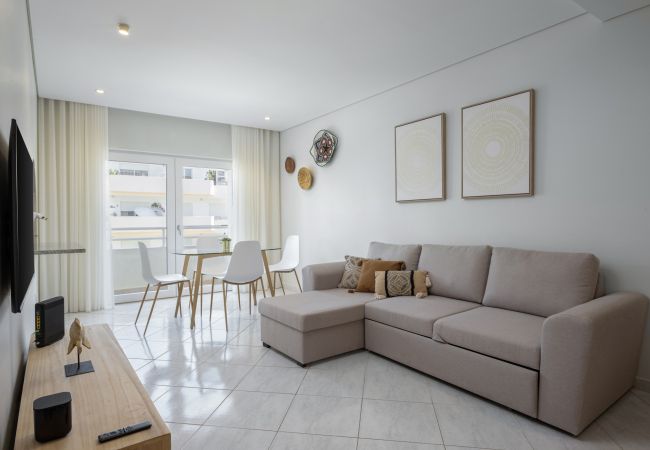 Apartamento em Vilamoura - Nuri Beach - Near the beach with pool by HD
