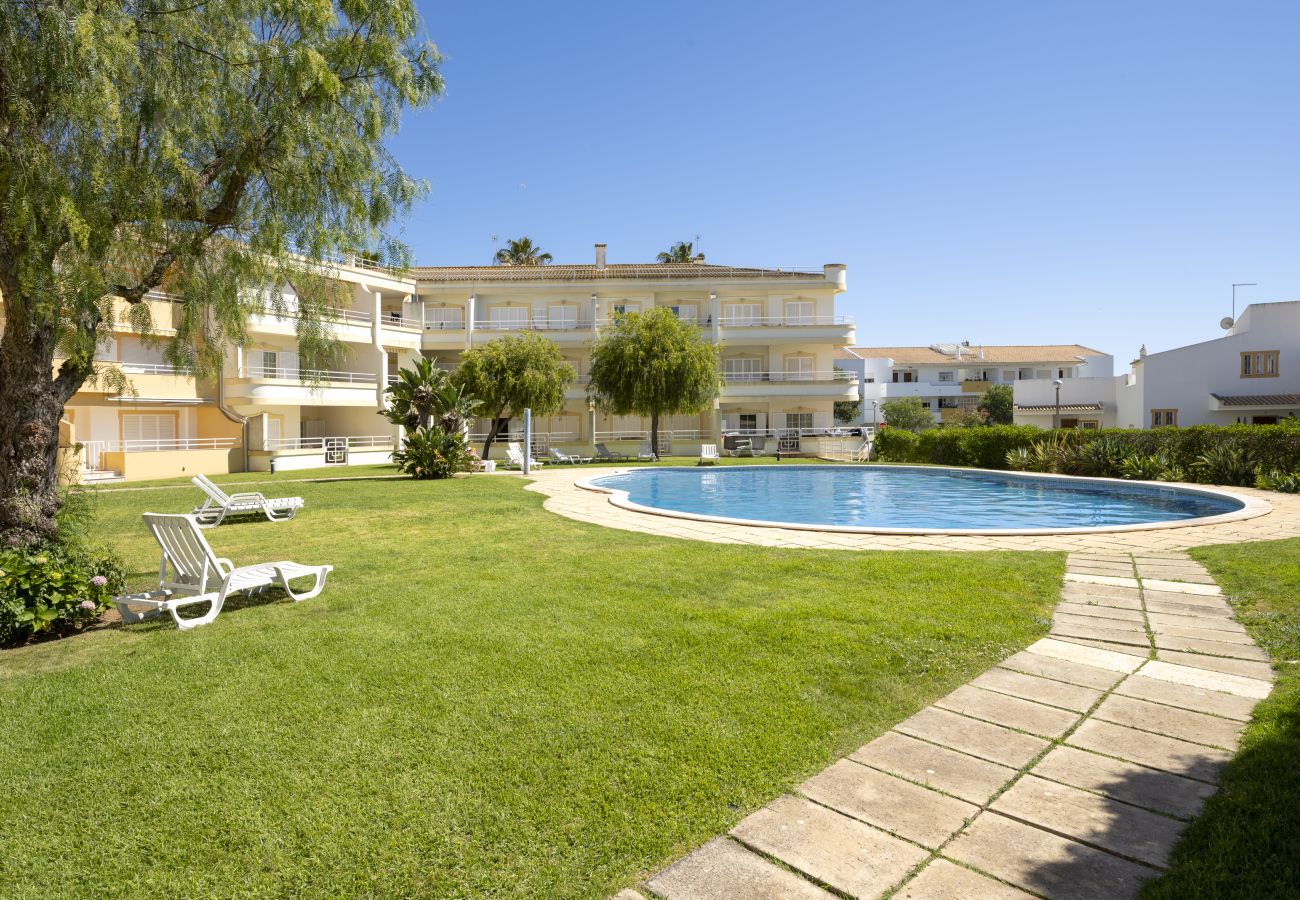 Apartamento em Vilamoura - Nuri Beach - Near the beach with pool by HD