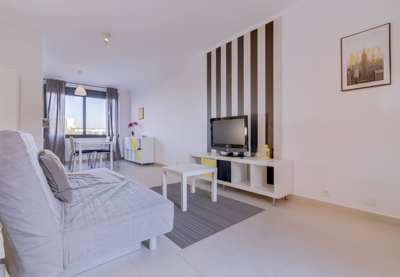 Estúdio em Vilamoura - Yellow Studio Apartment