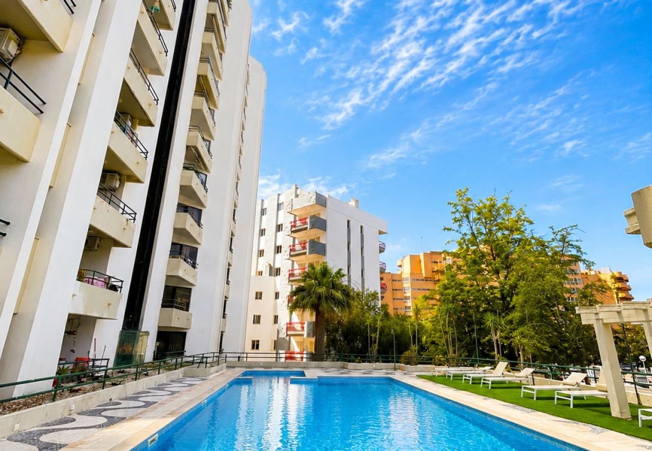Apartamento em Vilamoura - Tália VIII with Pool- City Center - Vilamoura