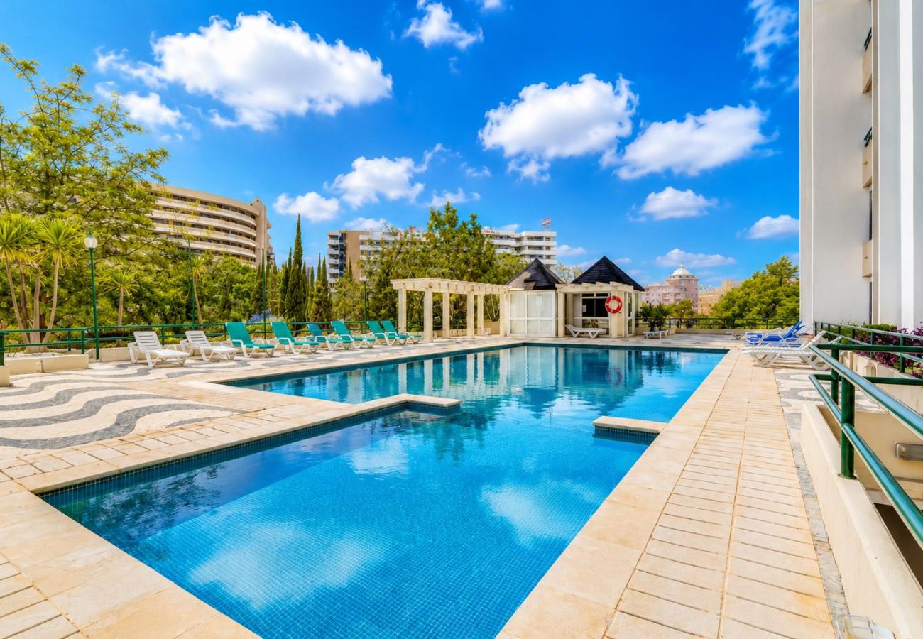 Apartamento em Vilamoura - Tália IX with Pool - City Center - Vilamoura