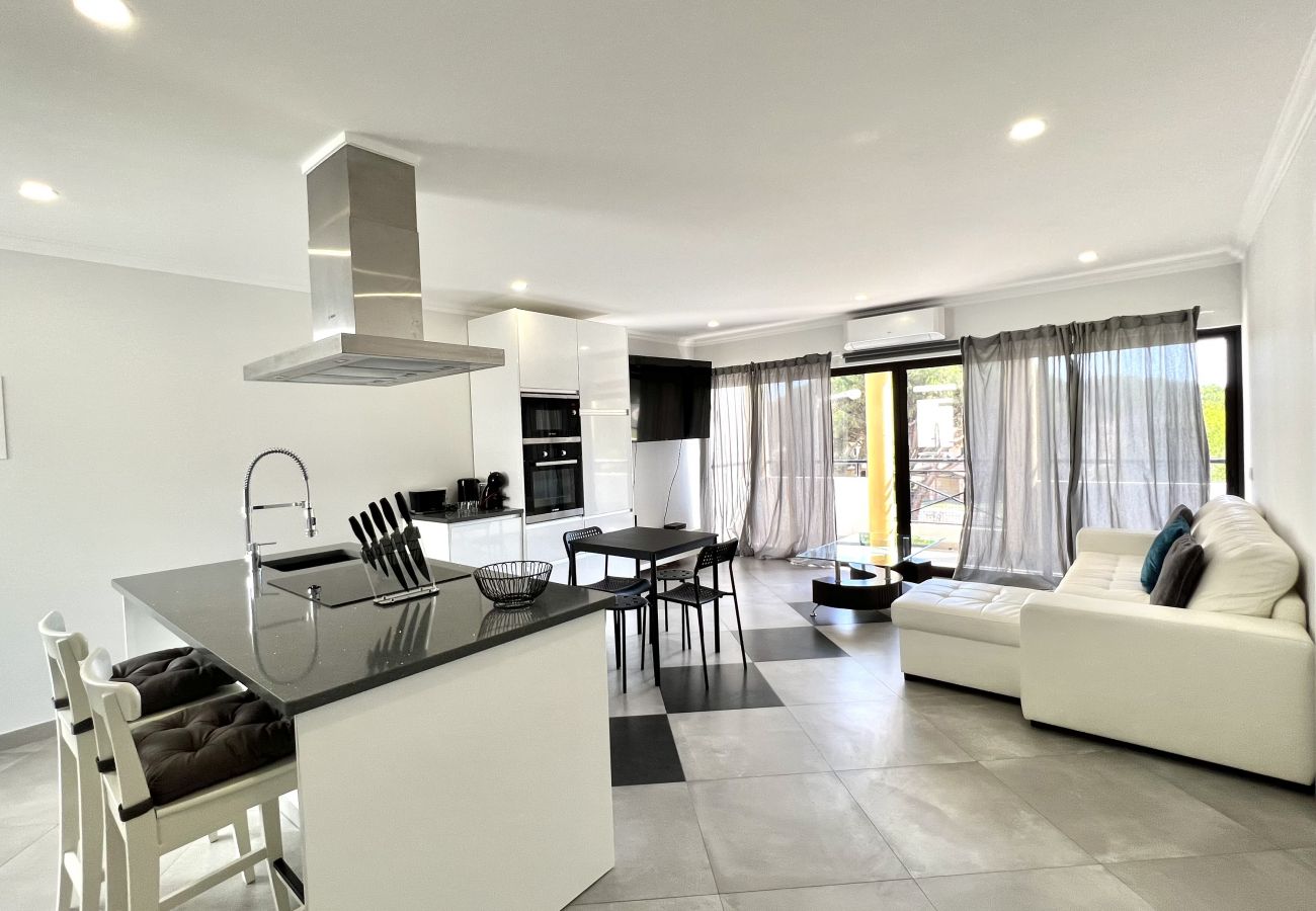 Apartamento em Vilamoura - Topazio - Pool & near the center by HD PROPERTIES