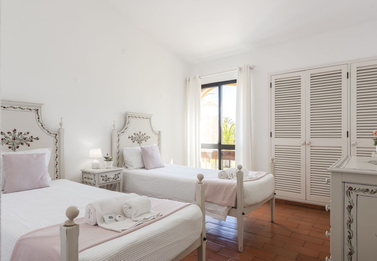 Villa em Vilamoura - Aldeia do Golfe - Private condominium by HD