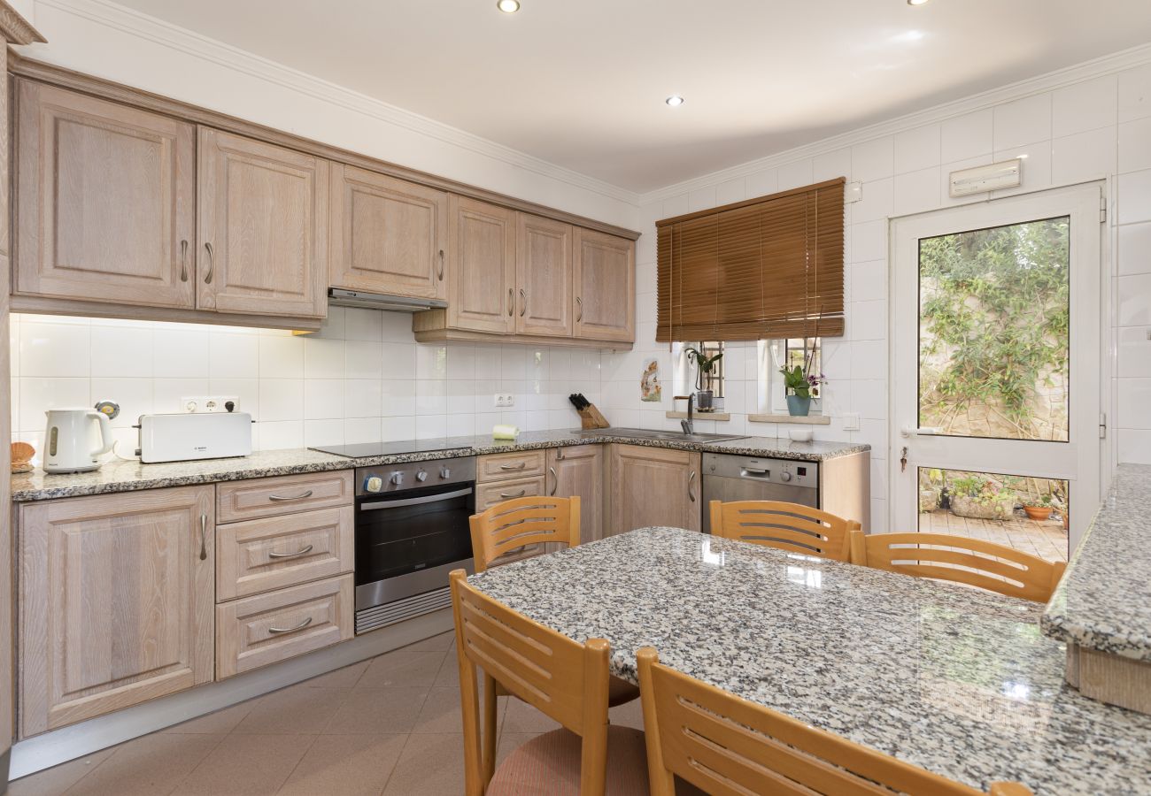 Villa em Vilamoura - Vila Caraibas - Vilamoura - by HDproper