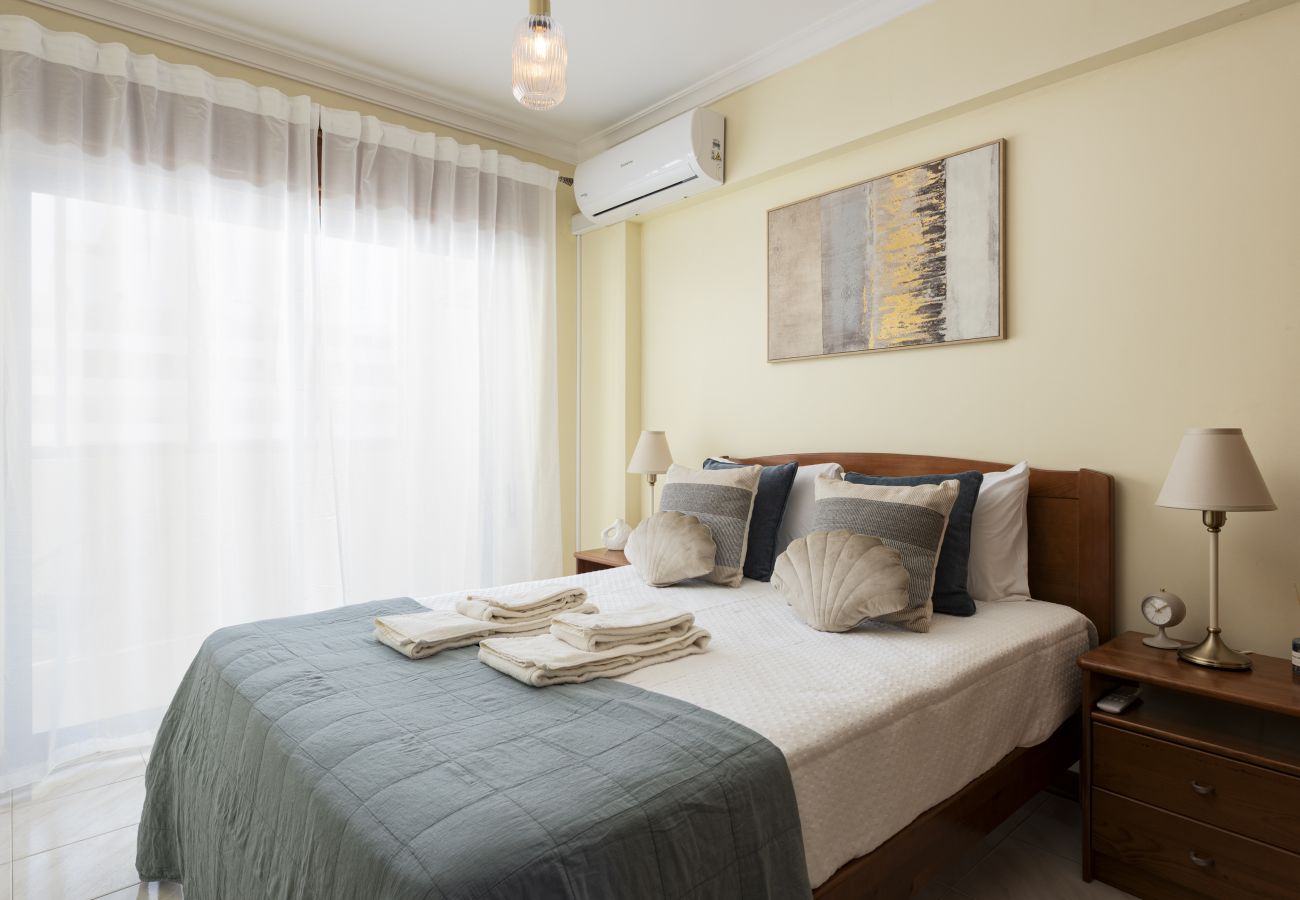 Apartamento em Quarteira - Oceanides - Sea front with pool by HD