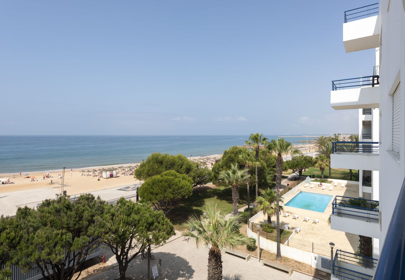 Apartamento em Quarteira - Oceanides - Sea front with pool by HD