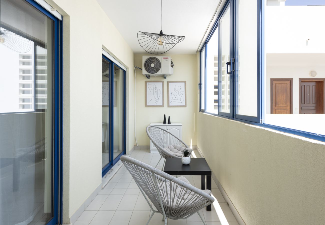 Apartamento em Quarteira - Oceanides - Sea front with pool by HD