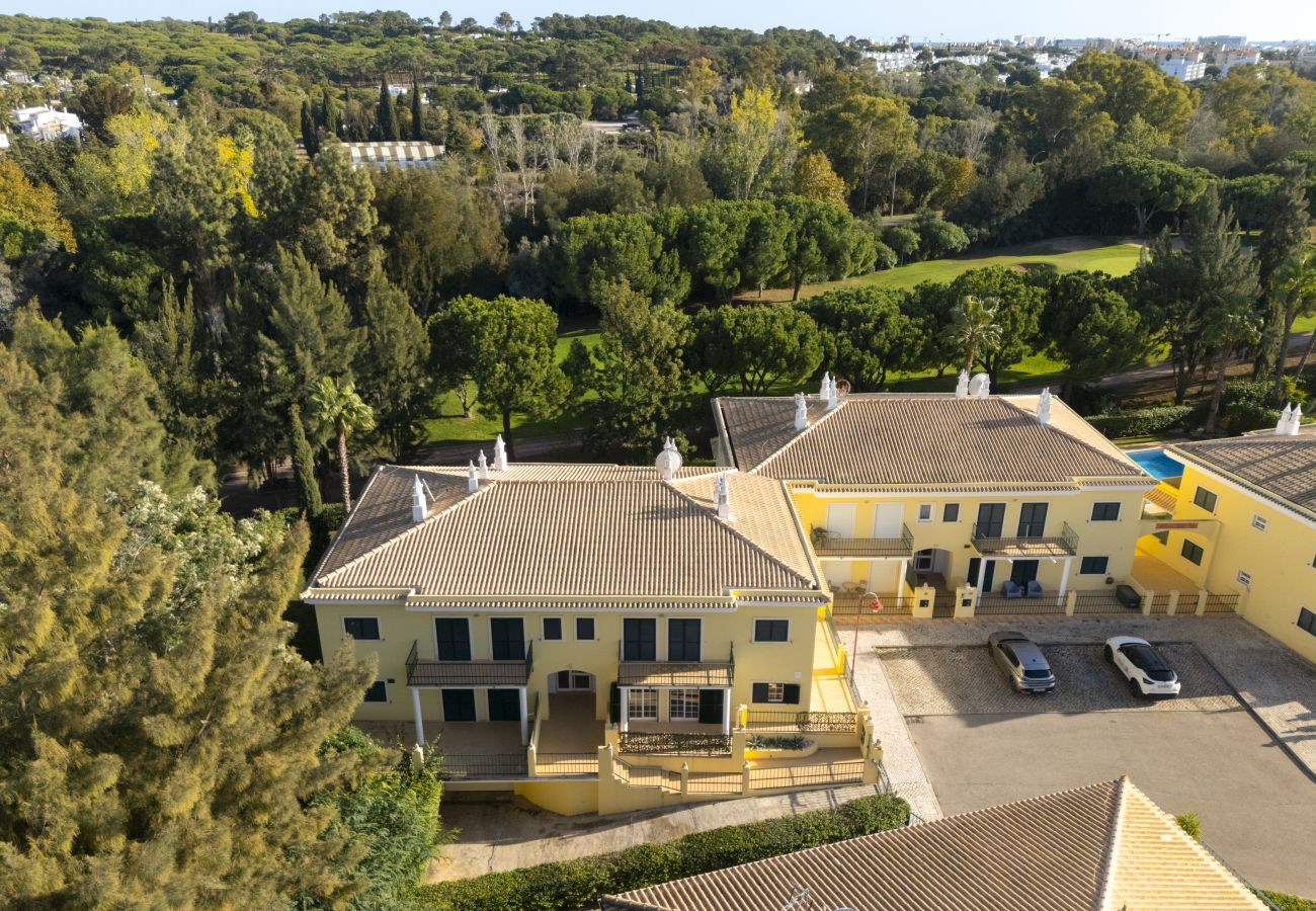 Apartamento em Vilamoura - Mar e Golfe - Pool with golf view by HD