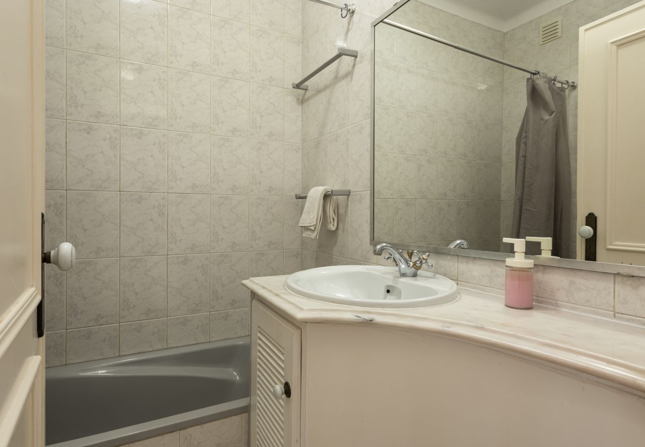 Villa em Vilamoura - Vila Popa - Golf Front with Games Room by HD"