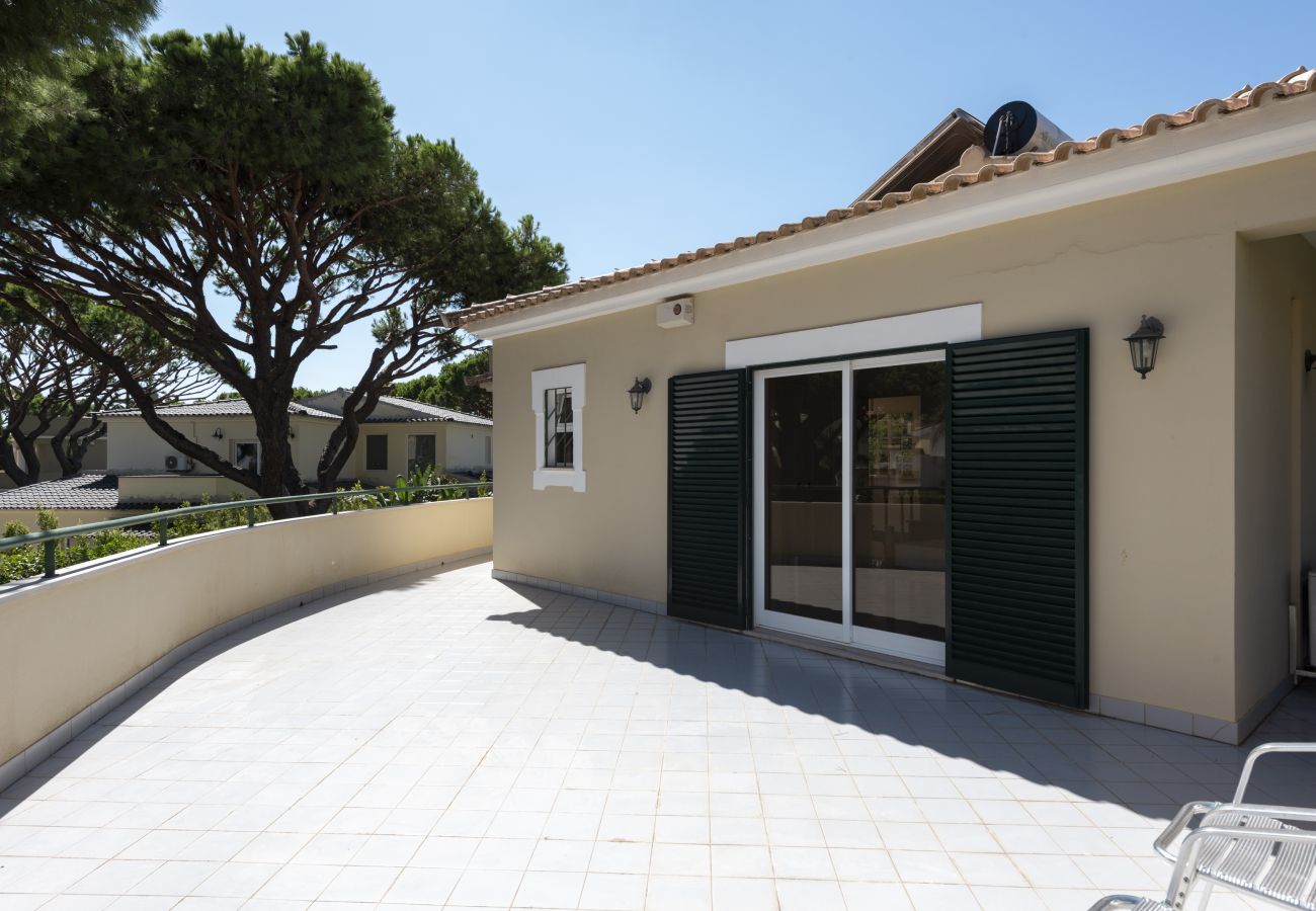 Villa em Vilamoura - Vila Popa - Golf Front with Games Room by HD"