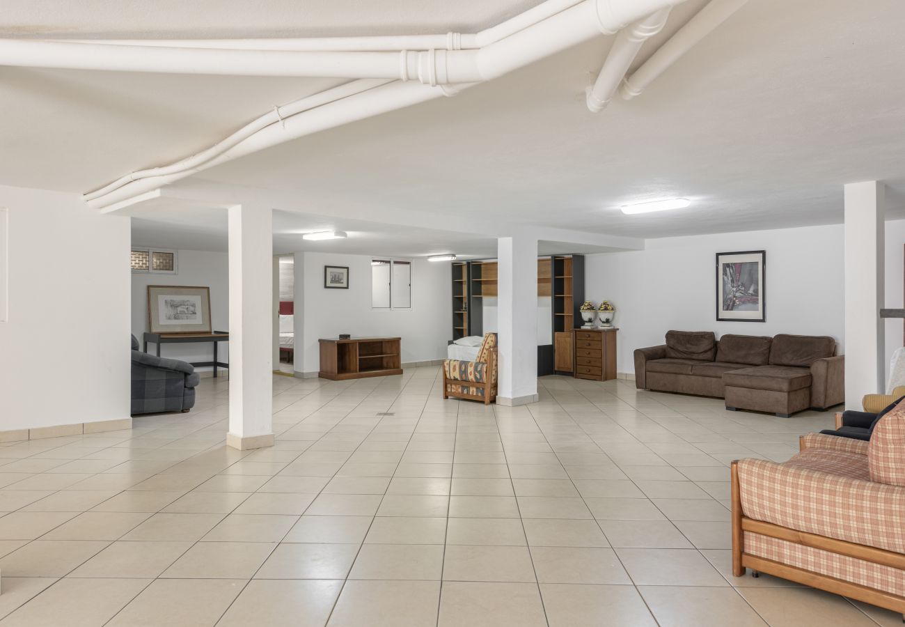 Villa em Vilamoura - Vila Popa - Golf Front with Games Room by HD"