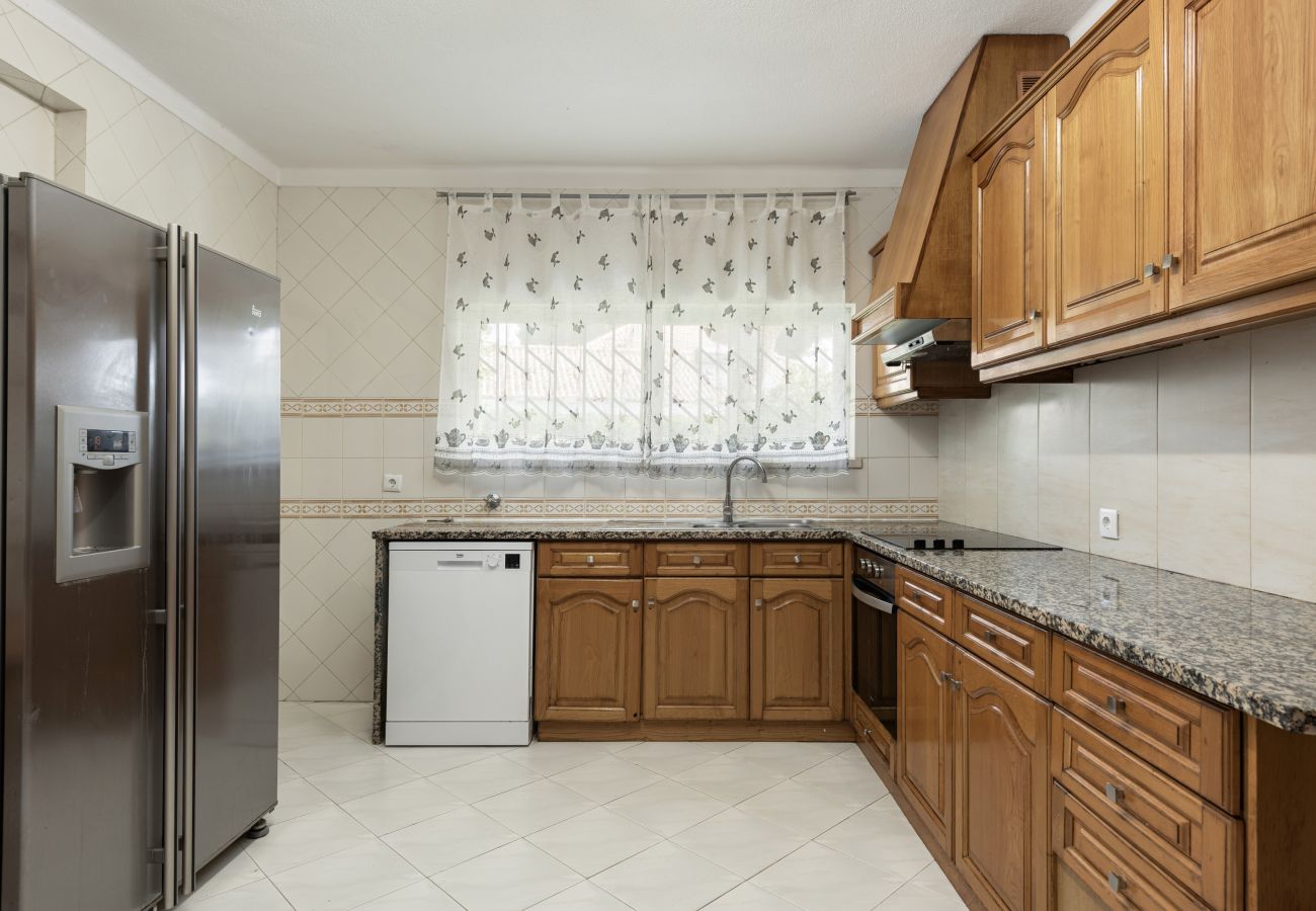 Villa em Vilamoura - Vila Popa - Golf Front with Games Room by HD"