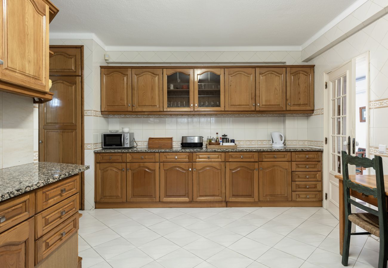 Villa em Vilamoura - Vila Popa - Golf Front with Games Room by HD"