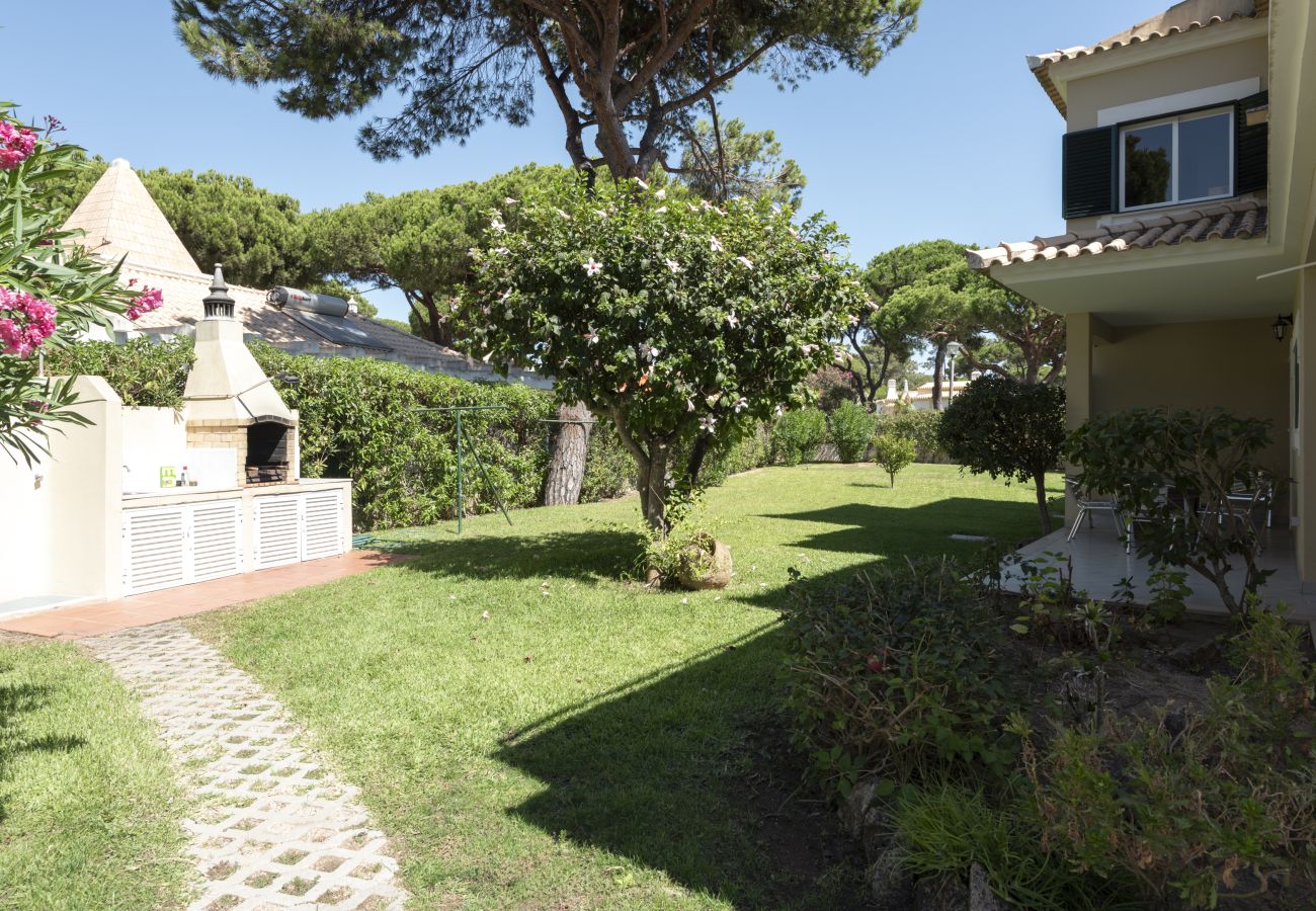 Villa em Vilamoura - Vila Popa - Golf Front with Games Room by HD"