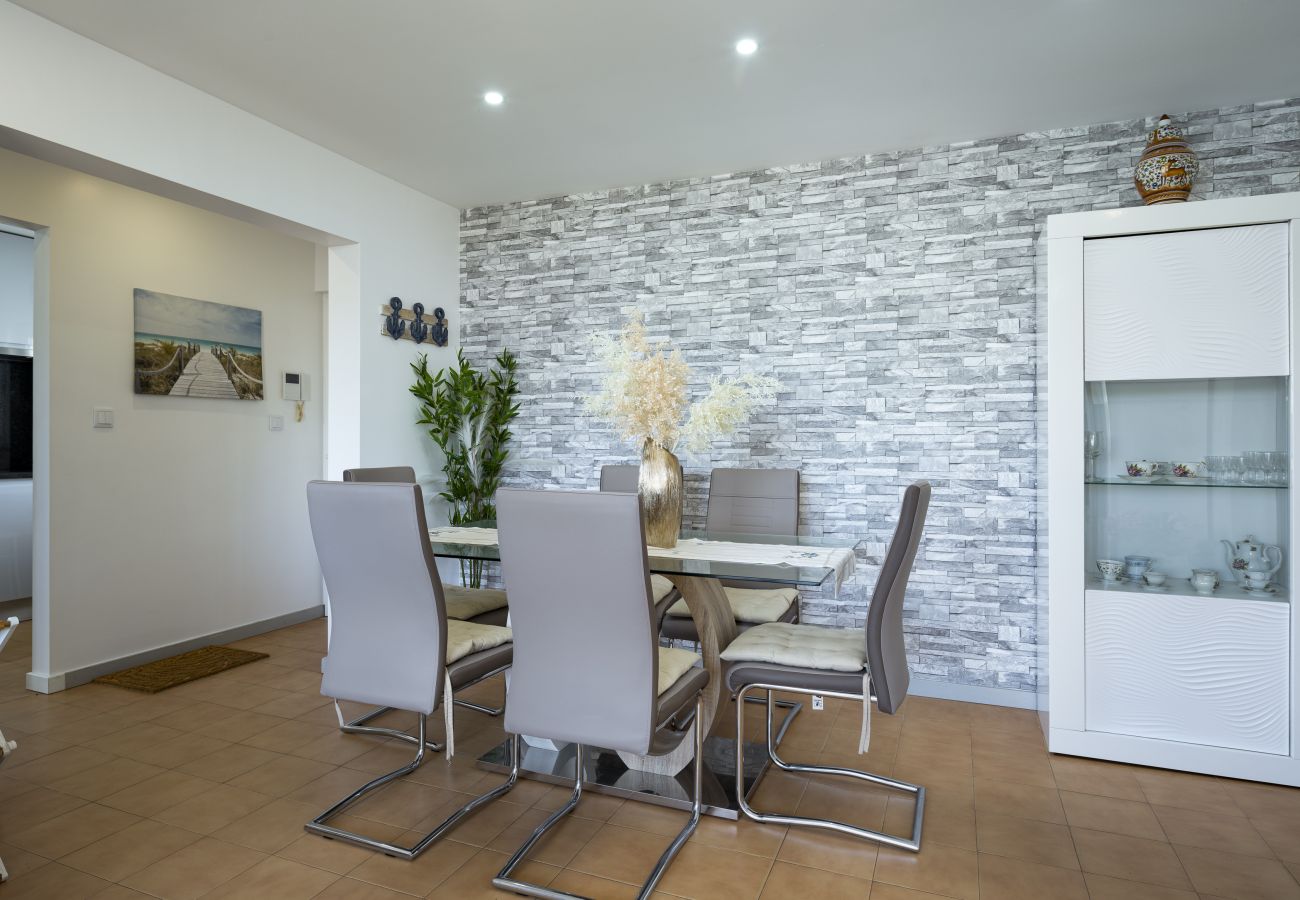 Apartamento em Quarteira - Sol de Quarteira modern apartment-by HDproperties