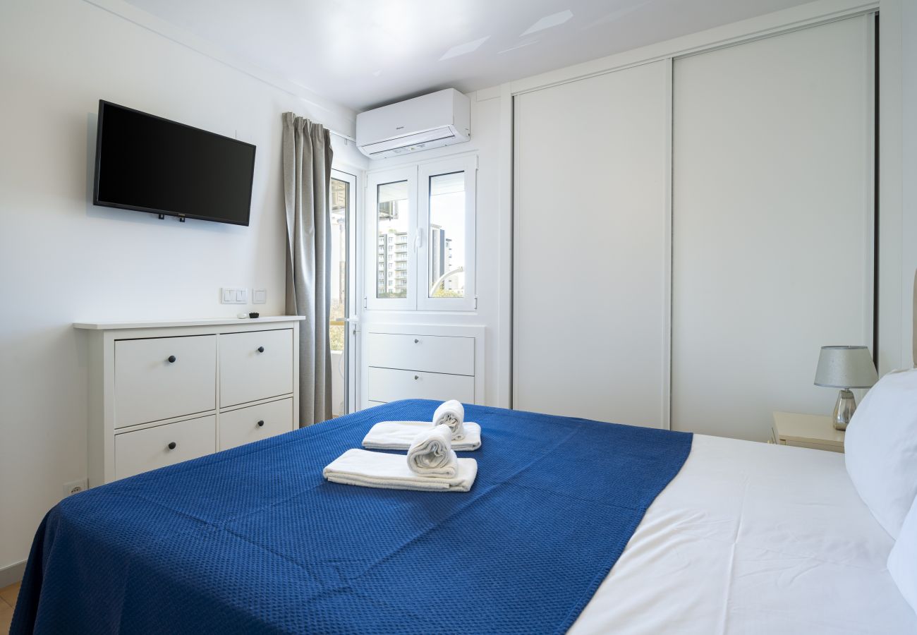 Apartamento em Quarteira - Sol de Quarteira modern apartment-by HDproperties