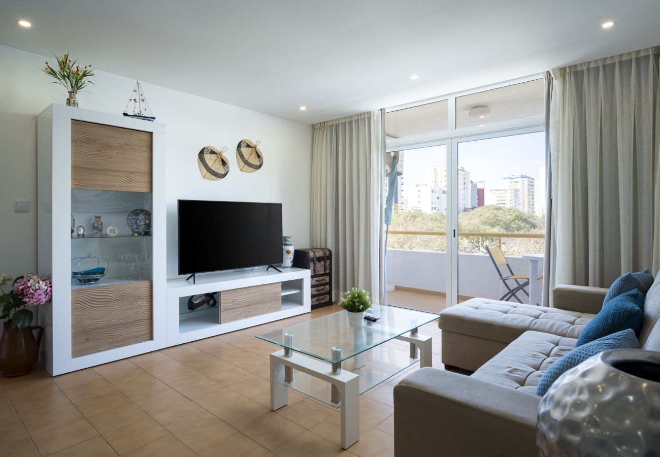 Apartamento em Quarteira - Sol de Quarteira modern apartment-by HDproperties