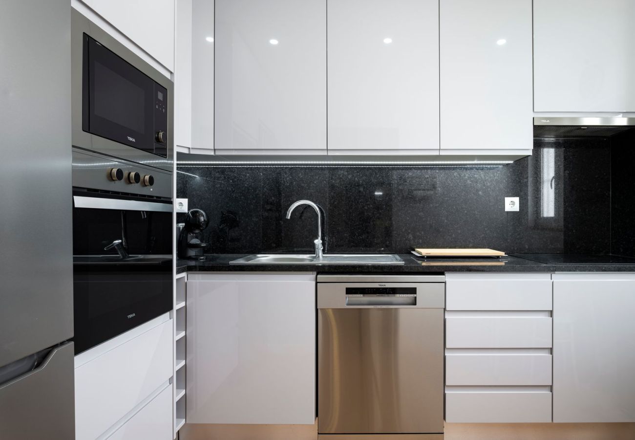 Apartamento em Quarteira - Sol de Quarteira modern apartment-by HDproperties