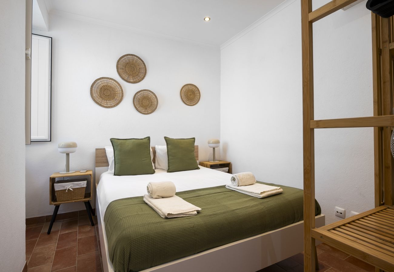 Casa em Faro - Trevo Laranja - Traditional House by HD