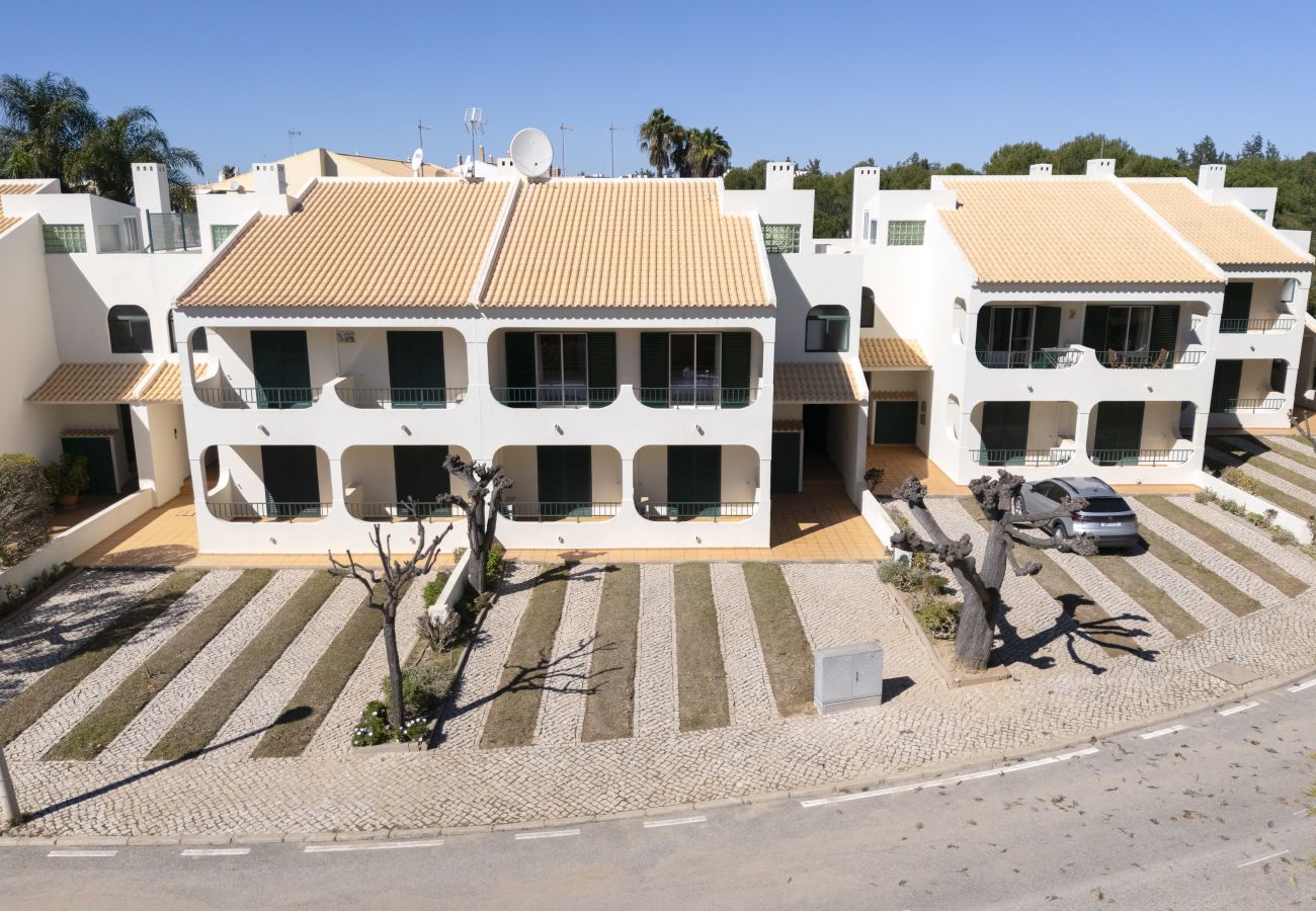 Apartamento em Quarteira - Casa das Mélias - 2 br apartment whit pool by HD