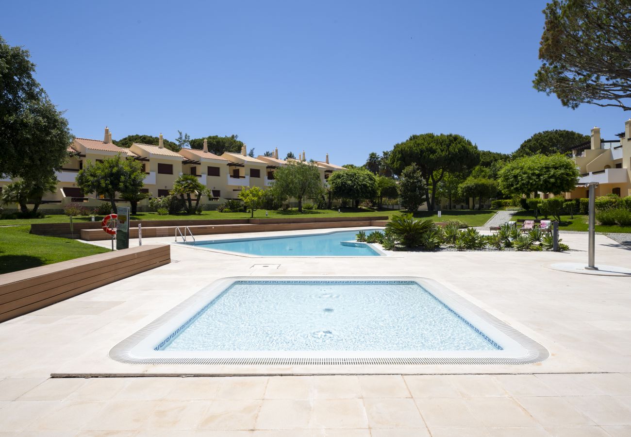 Villa em Quarteira - Vila padel with pool - by Hdproperties