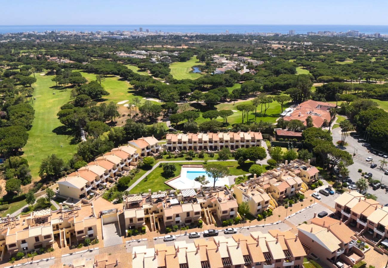Villa em Quarteira - Vila padel with pool - by Hdproperties