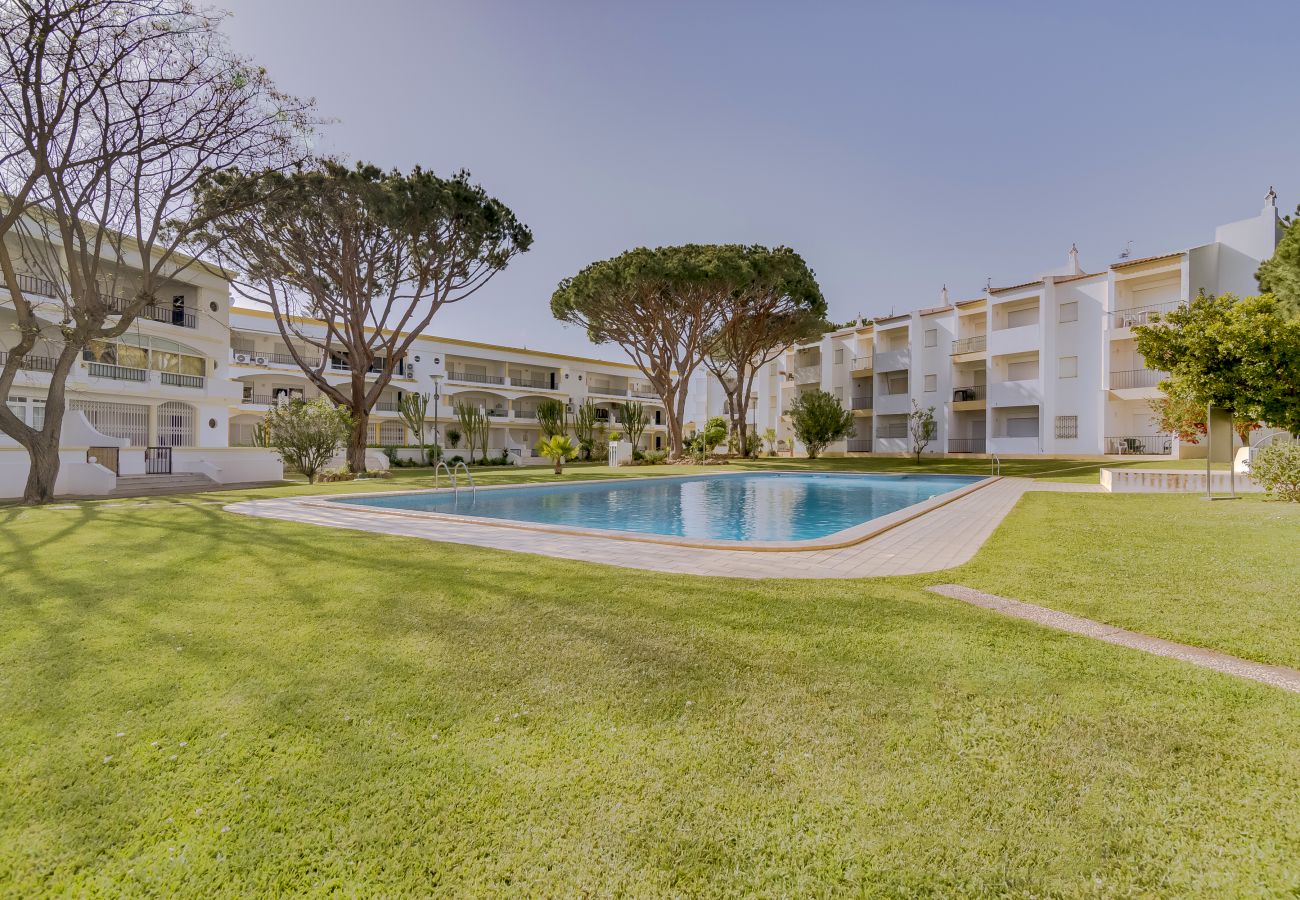 Apartment in Vilamoura - Pinhal do Golfe - 2 Bedrooms - Vilamoura