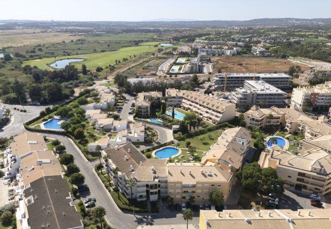 Apartment in Vilamoura - JV - Near the beach with pool by HD Apartment in Vilamoura - JV - Near the beach with pool by HD