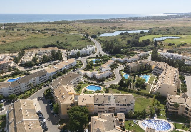 Apartment in Vilamoura - JV - Near the beach with pool by HD Apartment in Vilamoura - JV - Near the beach with pool by HD