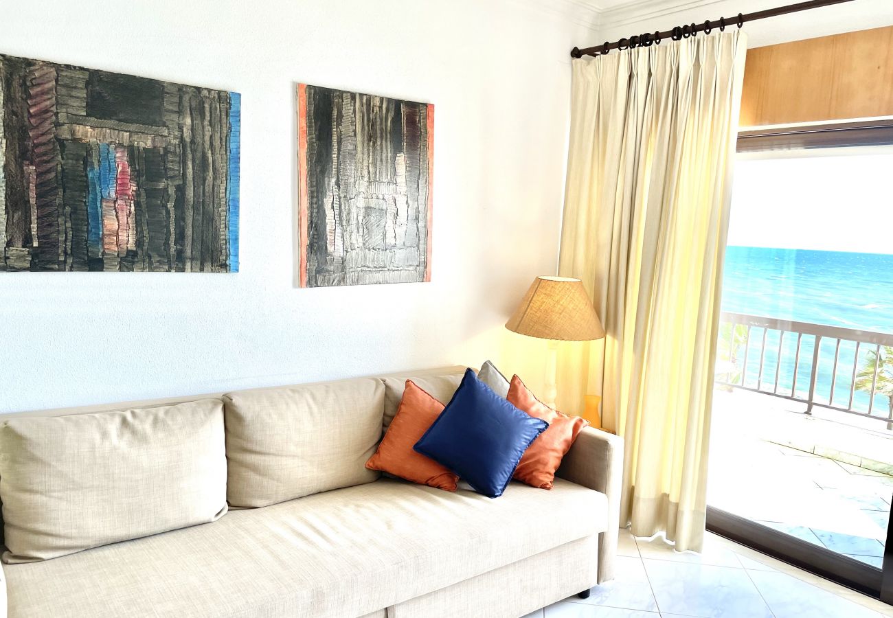 Apartment in Quarteira - Atlântico View - Beach front - Quarteira