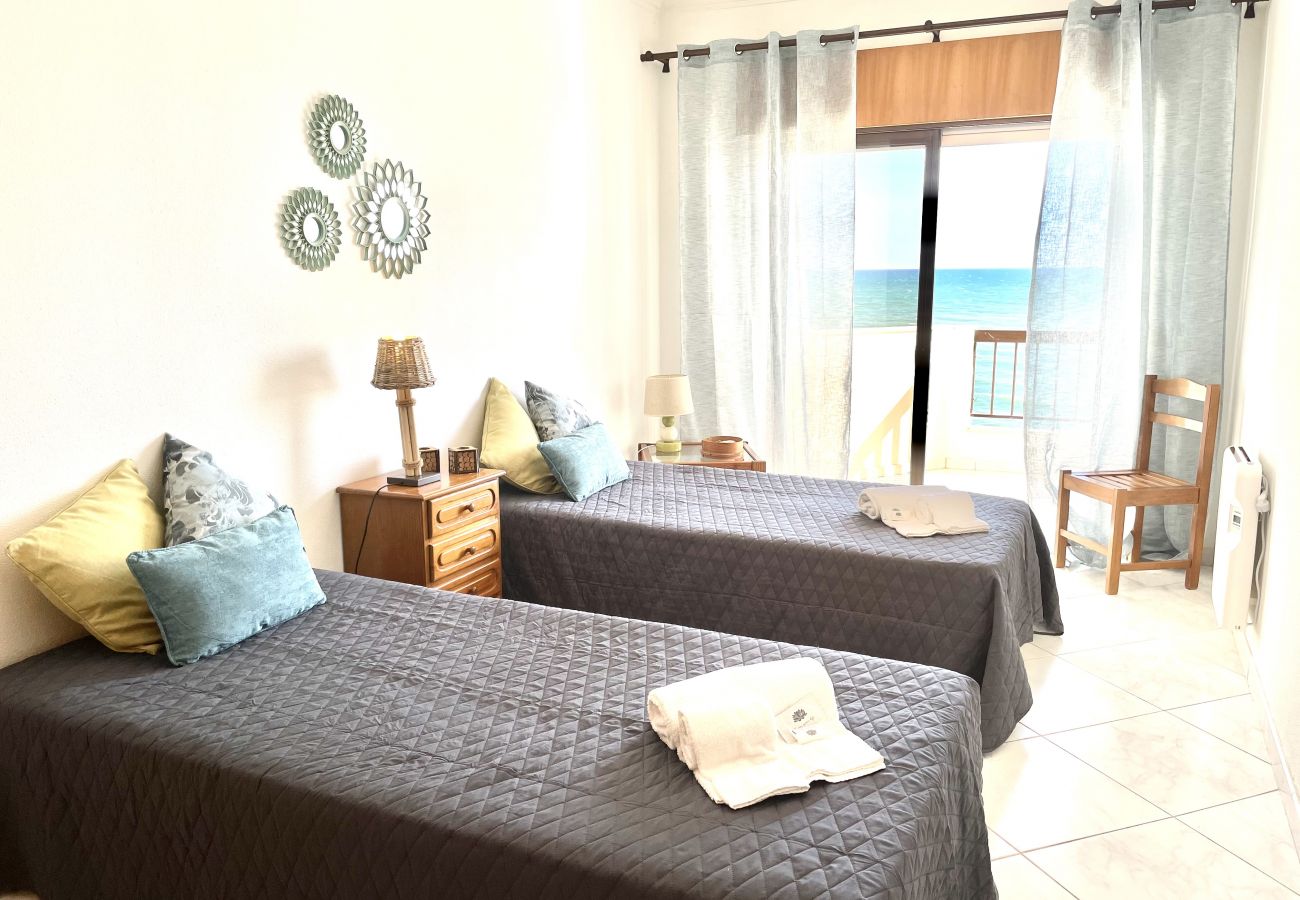 Apartment in Quarteira - Atlântico View - Beach front - Quarteira