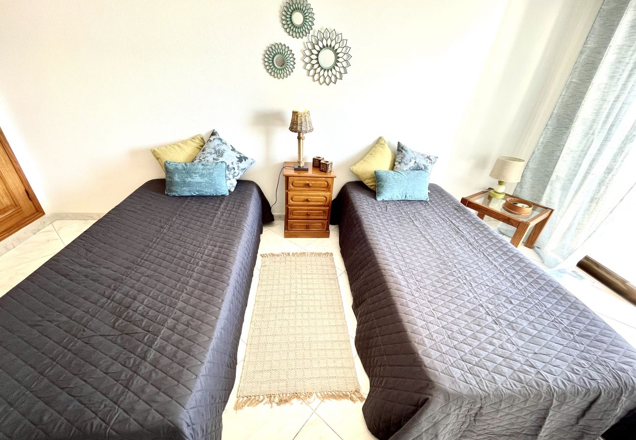 Apartment in Quarteira - Atlântico View - Beach front - Quarteira