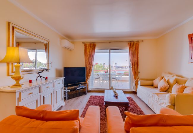 Apartment in Vilamoura - Vicente - Nice apartment facing Vilamoura Marina Apartment in Vilamoura - Vicente - Nice apartment facing Vilamoura Marina