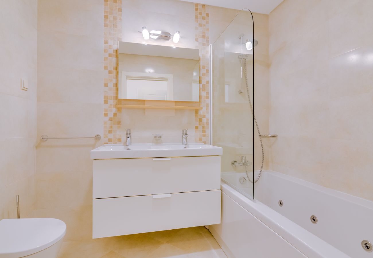 Apartment in Quarteira - Brisa do Mar 2Br - Sea front - Luxury apartment