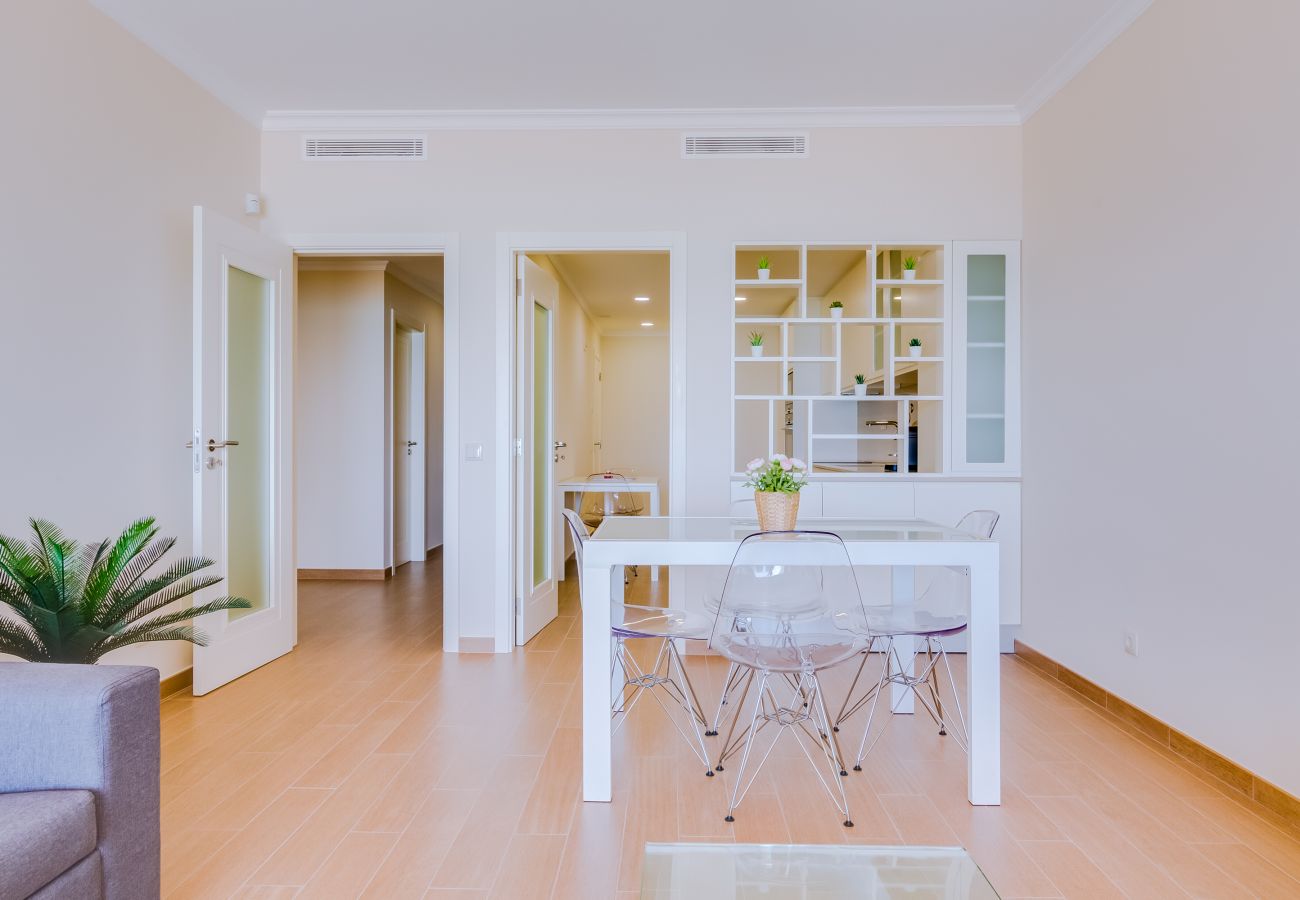 Apartment in Quarteira - Brisa do Mar 2Br - Sea front - Luxury apartment