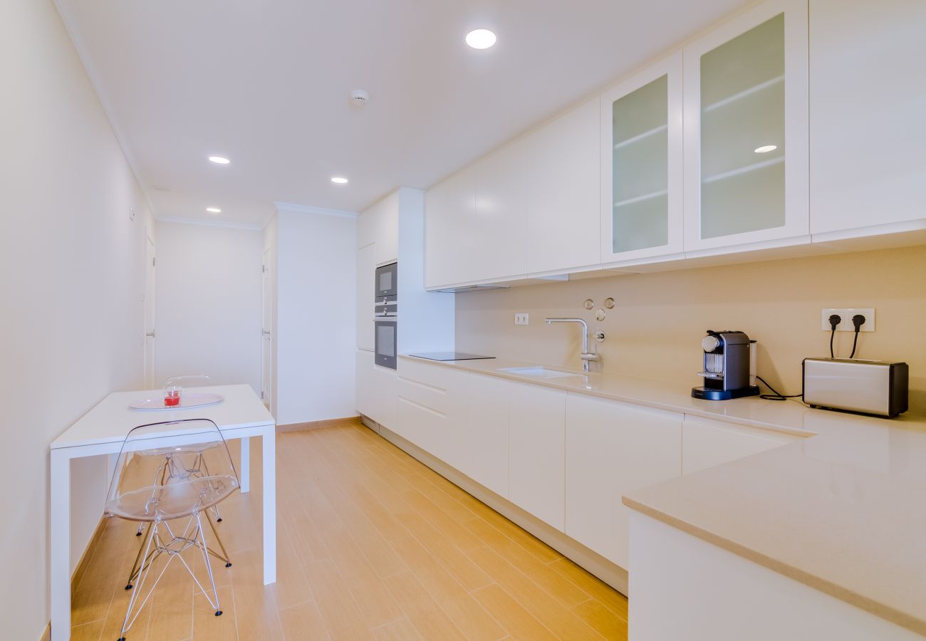 Apartment in Quarteira - Brisa do Mar 2Br - Sea front - Luxury apartment