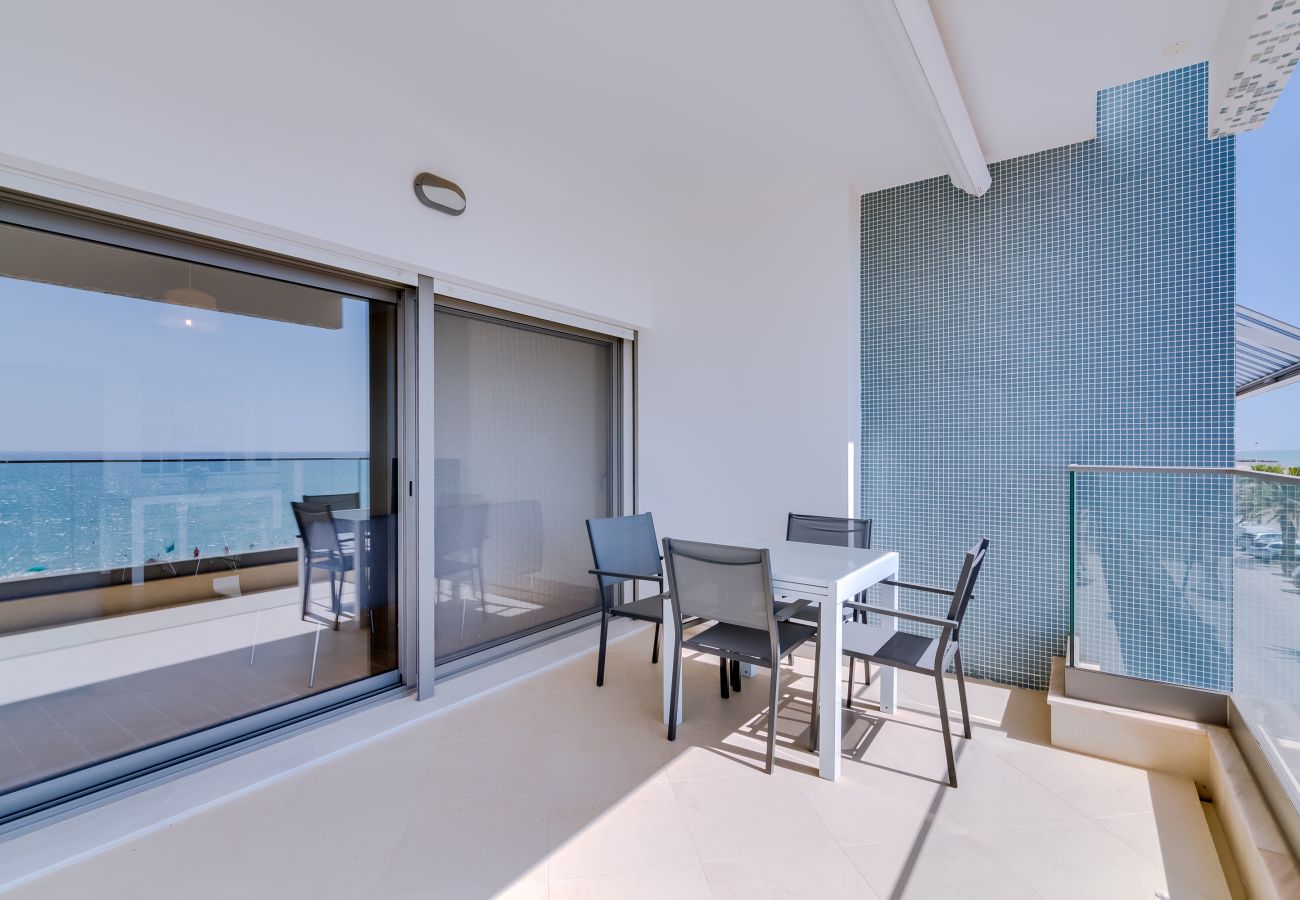 Apartment in Quarteira - Brisa do Mar 2Br - Sea front - Luxury apartment