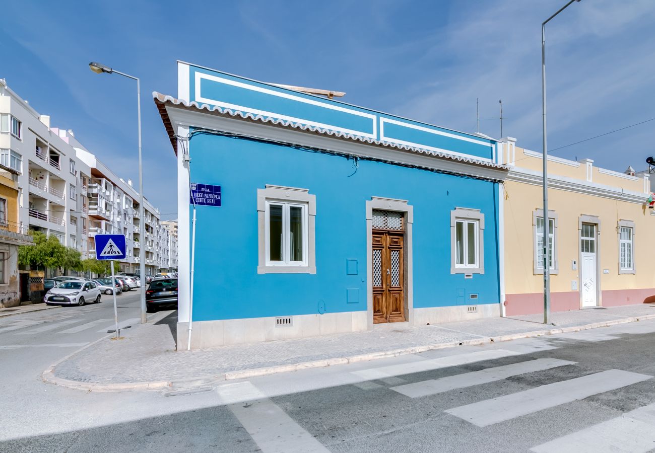 House in Faro - Casa Azul Traditional House - Faro