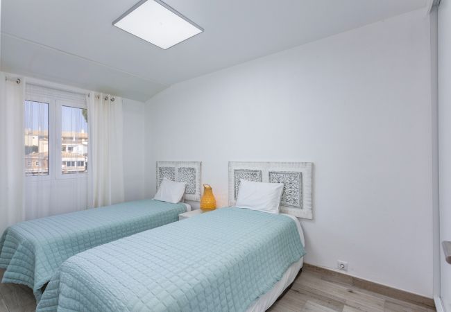 Apartment in Quarteira - Vilar do Jardim - Terrace and Pool - Vilamoura by Apartment in Quarteira - Vilar do Jardim - Terrace and Pool - Vilamoura by
