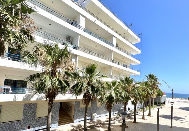  in Quarteira - Beachside Apartment - With Pool by HD PROPERTIES