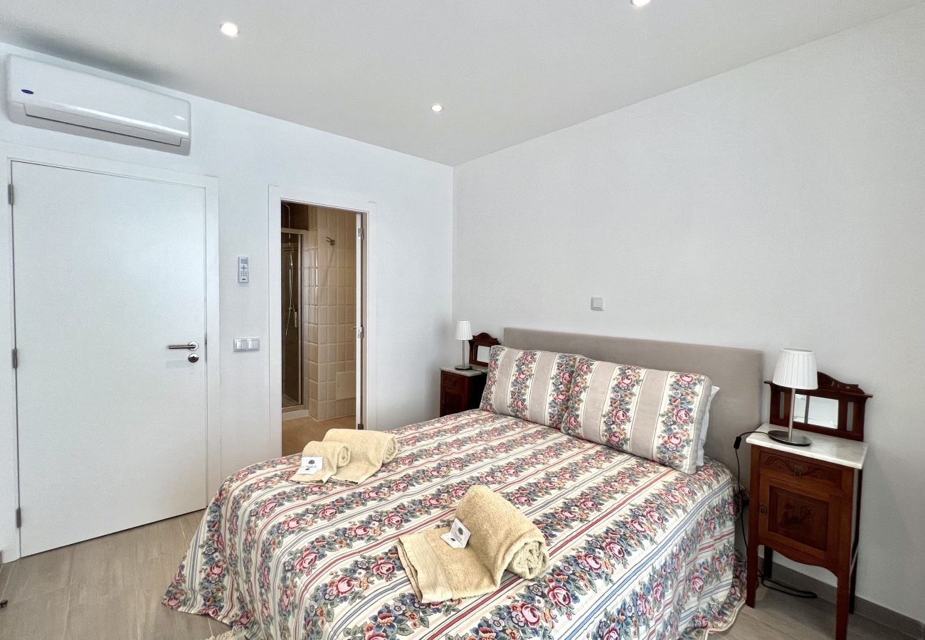 Apartment in Quarteira - Beachside Apartment - With Pool by HD PROPERTIES