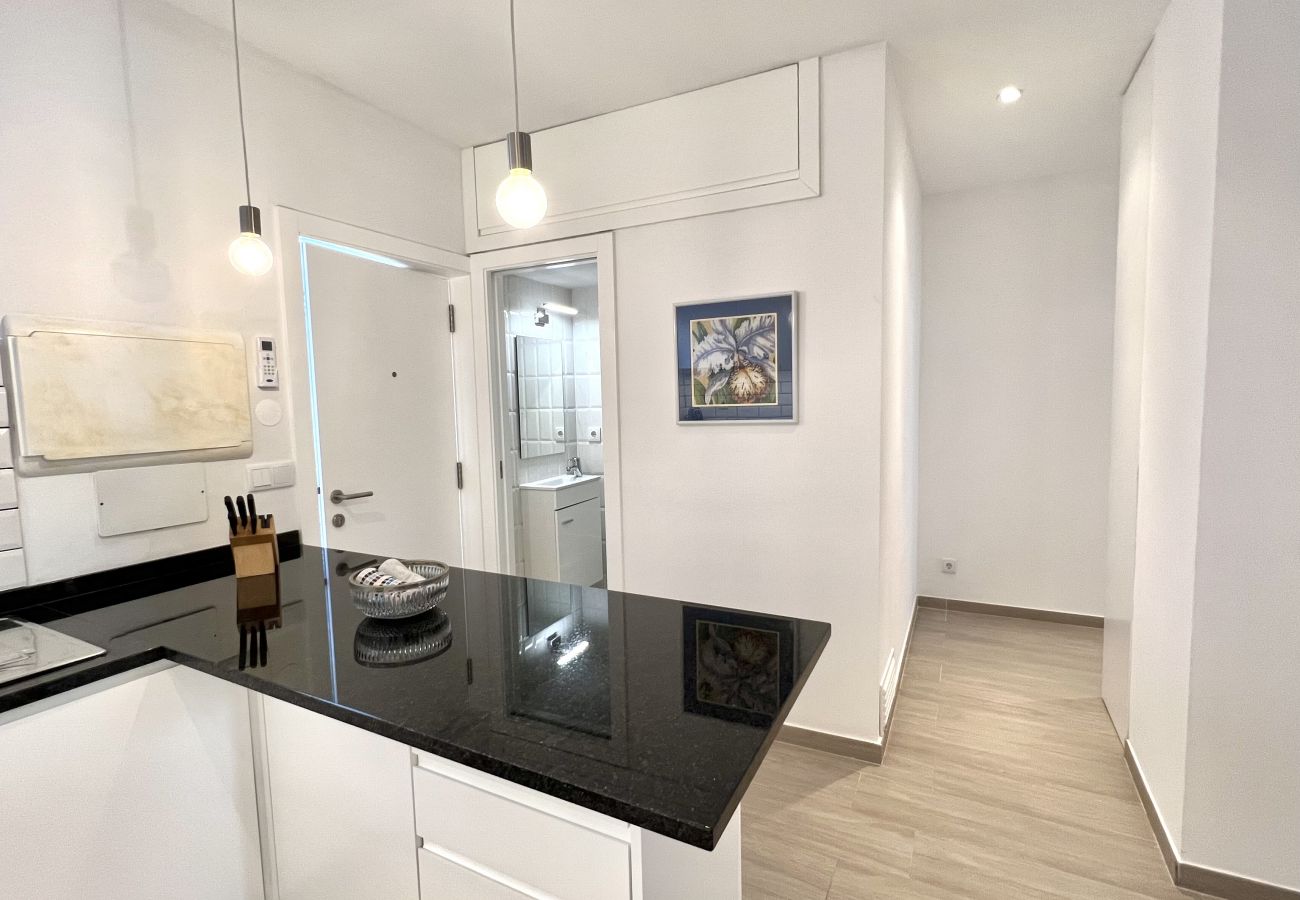 Apartment in Quarteira - Beachside Apartment - With Pool by HD PROPERTIES