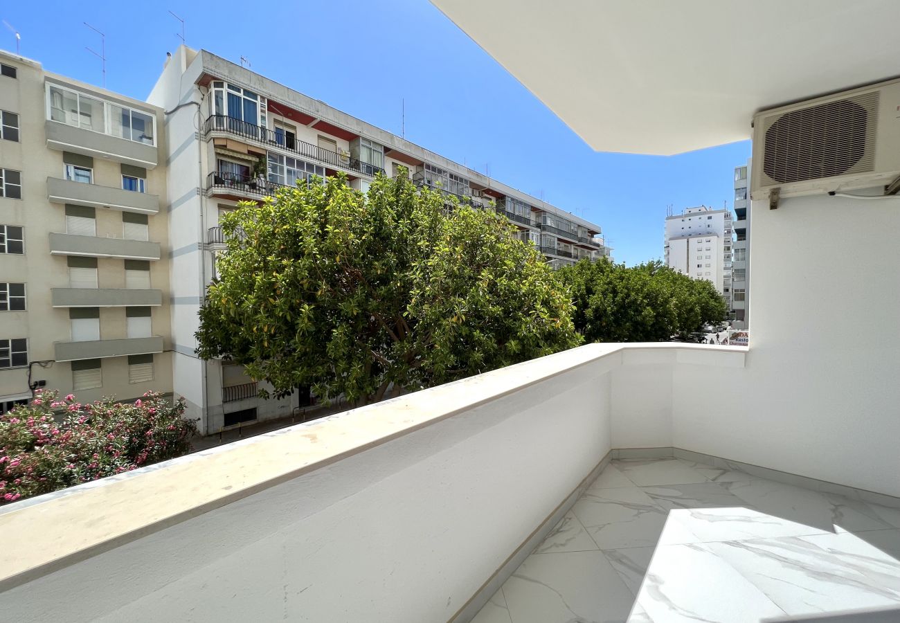 Apartment in Quarteira - Aman - Near the beach by HD PROPERTIES