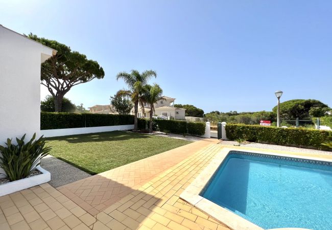 Villa/Dettached house in Quarteira - Duas Sentinelas - Private Pool by HD PROPERTIES