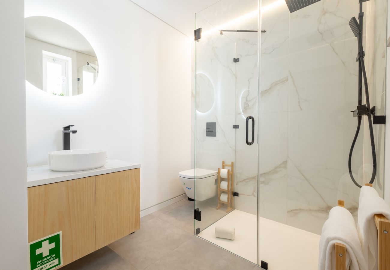 Rent by room in Faro - LODO Suites Se - Mezanino room  by HD