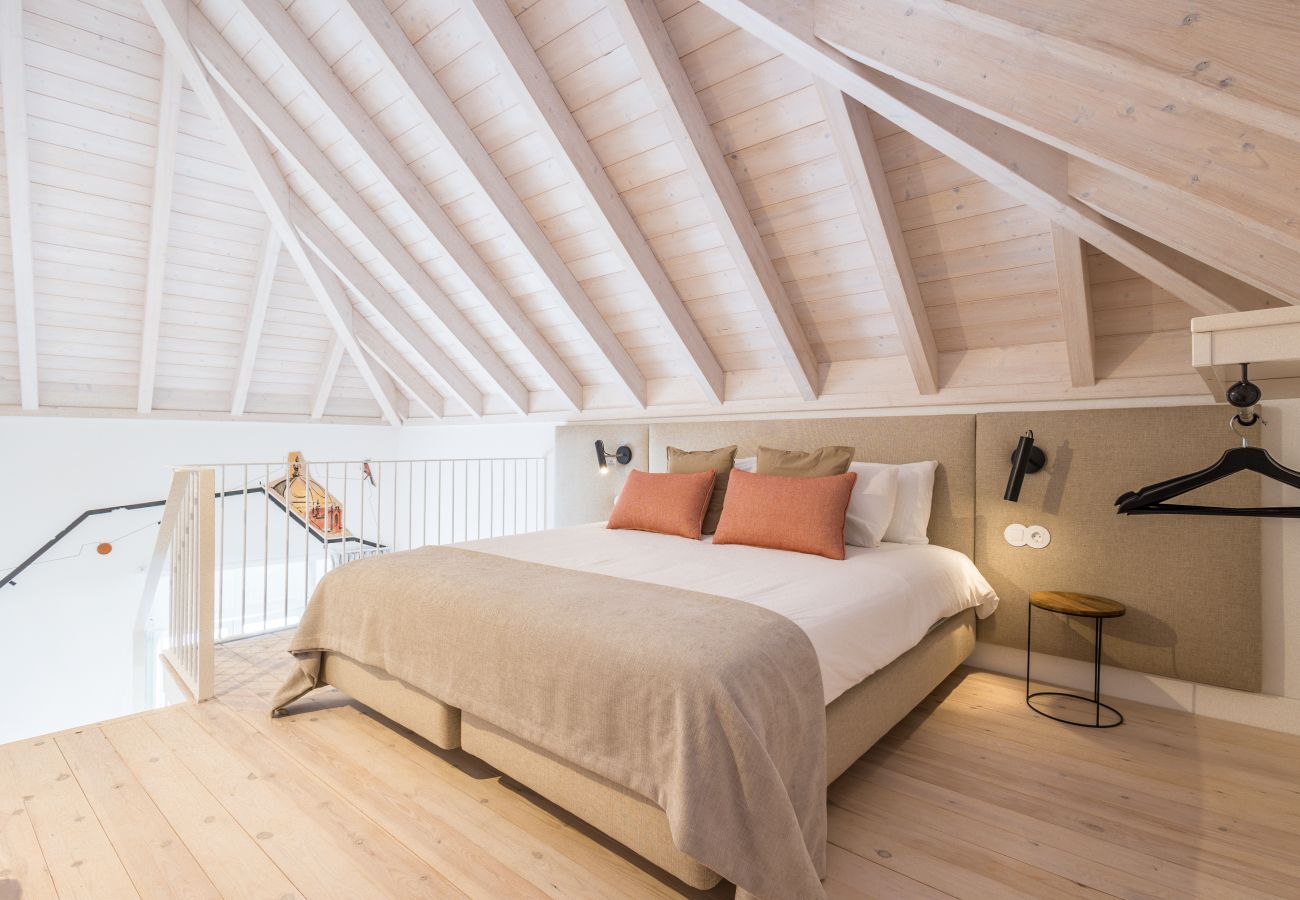 Rent by room in Faro - LODO Suites Se - Mezanino room  by HD