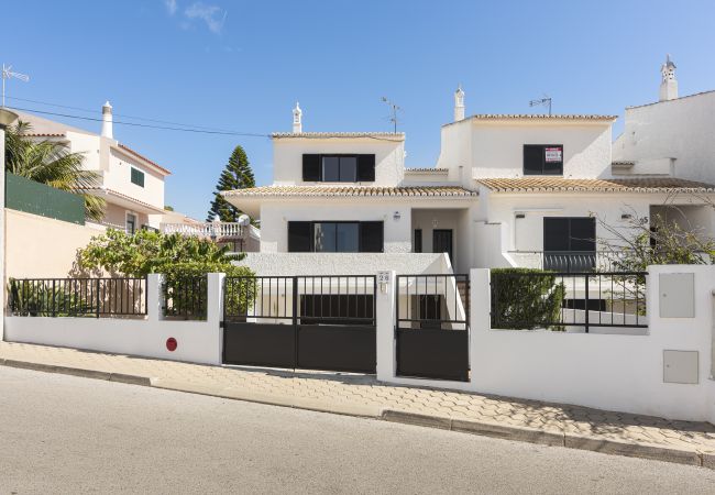 Villa in Quarteira - Vila Branca - V3 by HD PROPERTIES Villa in Quarteira - Vila Branca - V3 by HD PROPERTIES