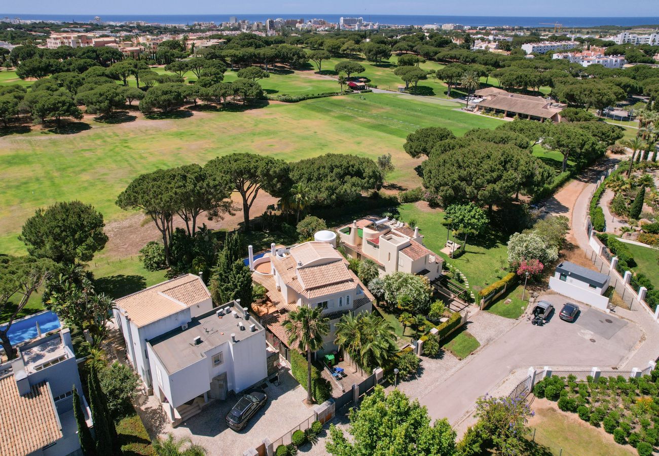 Villa in Vilamoura - Vila Caraibas - Vilamoura - by HDproper