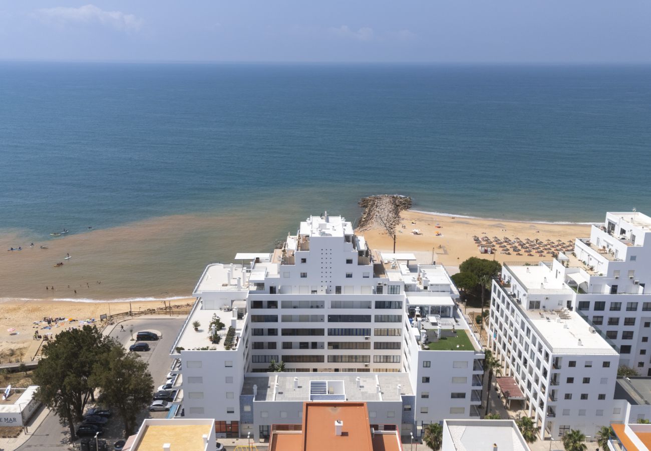 Apartment in Quarteira - Oceanides - Sea front with pool by HD